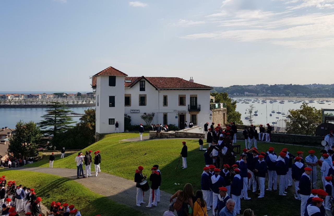 Hostal Zaragoza Hondarribia Exteriör bild